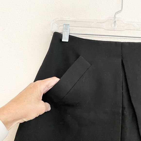 Zara Black Front Flaps Zipper Back Neutral Mini Skirt Size 5 - Picture 2 of 7